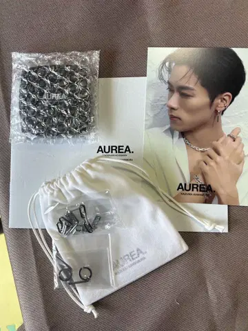 AUREA. 카와무라 카즈마 귀걸이 팔찌 특전 세트