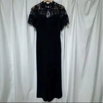 블랙 레이스 프릴 롱 드레스