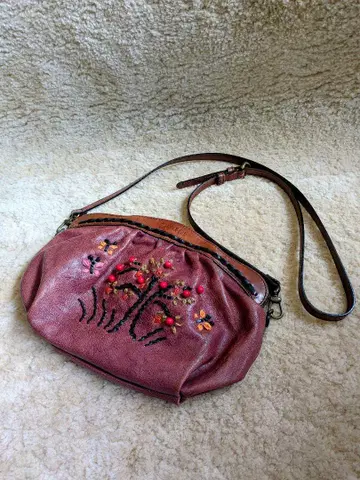 빈티지 느낌 ANNA SUI 자수 숄더백