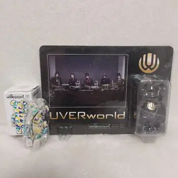UVERworld 우버월드 베어브릭 굿즈
