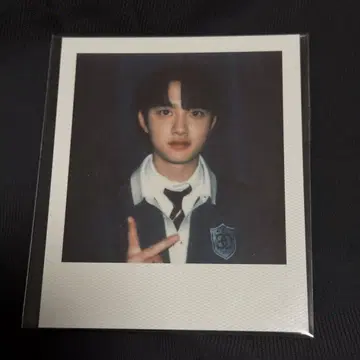 EXO 시즌 그리팅 2024 디오 경수 폴라로이드