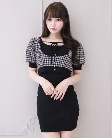 pium 깅엄 레이어드 니트 원피스 블랙 x 화이트
