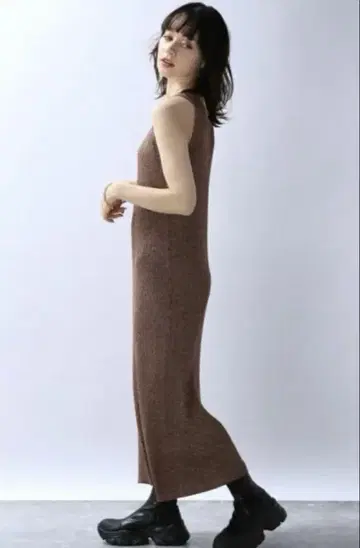 JEANASIS 슬리브리스 원피스