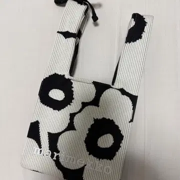 marimekko Knitted Mini Tote Unikko 토트백