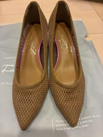 새상품급 [ LE TALON ] 포인티드 메쉬 플랫 펌프스 22.5cm
