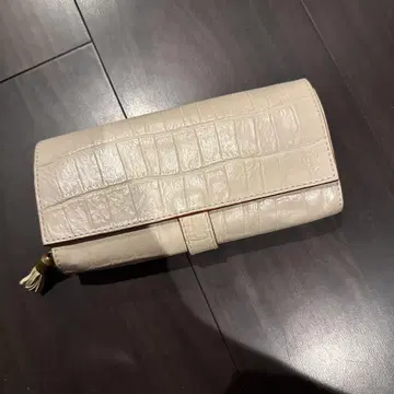 페리지 크로코 화이트