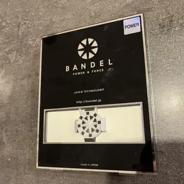 BANDEL 스터드 목걸이 화이트 x 블랙 50cm