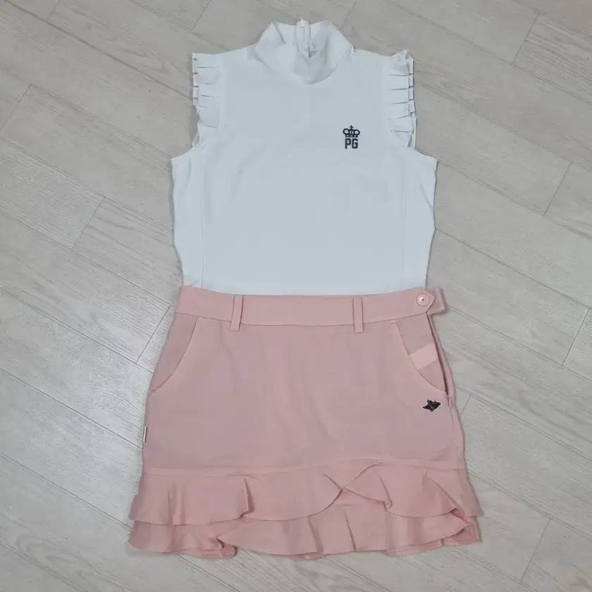 PEARLY GATES | 파리게이츠 Pearly Gates Sleeveless T-shirt +
