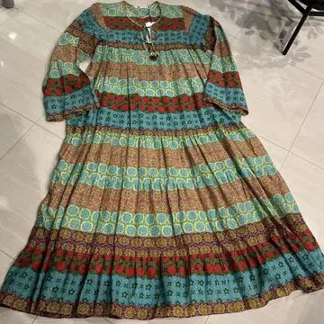 미사용 새상품 ZARA 맥시 기장 플라워 프린트 에스닉풍 원피스