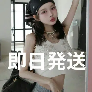 당일 발송 택 포함 새상품 다리치 주얼리 리브 슬리브리스 상의