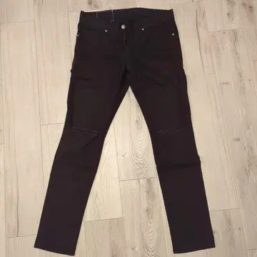 AKM 블랙 데님 슬림 핏