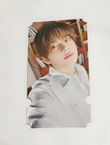 TWS 카페 예약 특전 신유