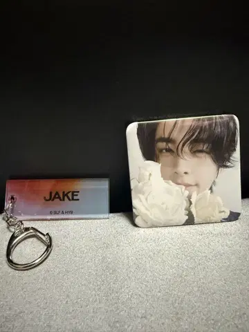 요이 ENHYPEN CAFE 스퀘어 캔뱃지 & 키링 제이크