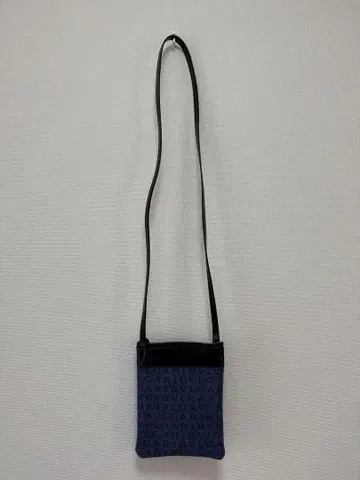 불가리 로고 매니아 사코슈