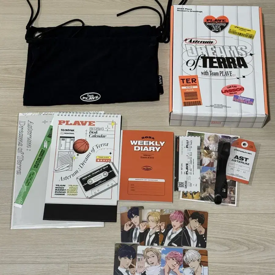 PLAVE シーズングリーティング 2024 & 2025 セット PLAVE シーズングリーティング 2024 & 2025 セット