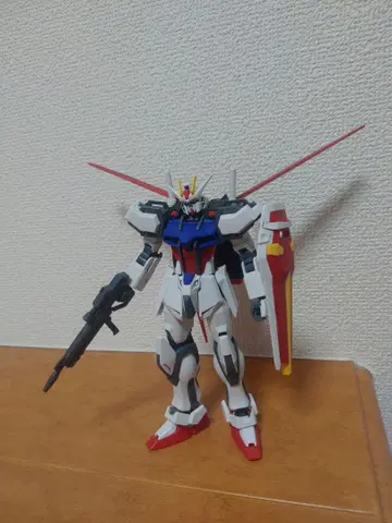 1/144 HG 스트라이크 건담 도색 완성품 상품 동시 300엔 할인
