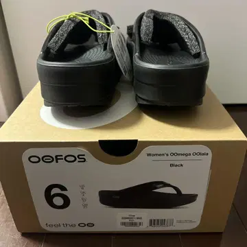 OOFOS/우포스 OOmega / 우메가 리커버리 샌들