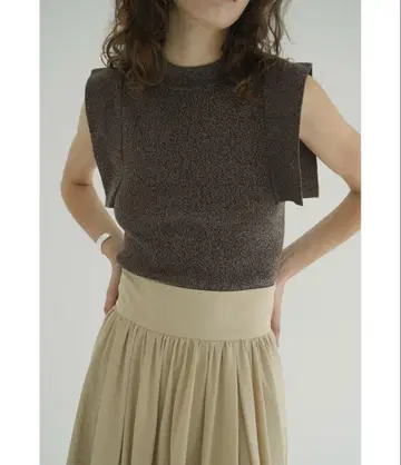 SQUARE SLEEVE KNIT TOPS