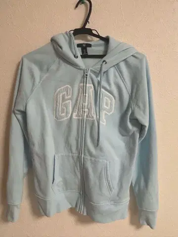 GAP 후드티
