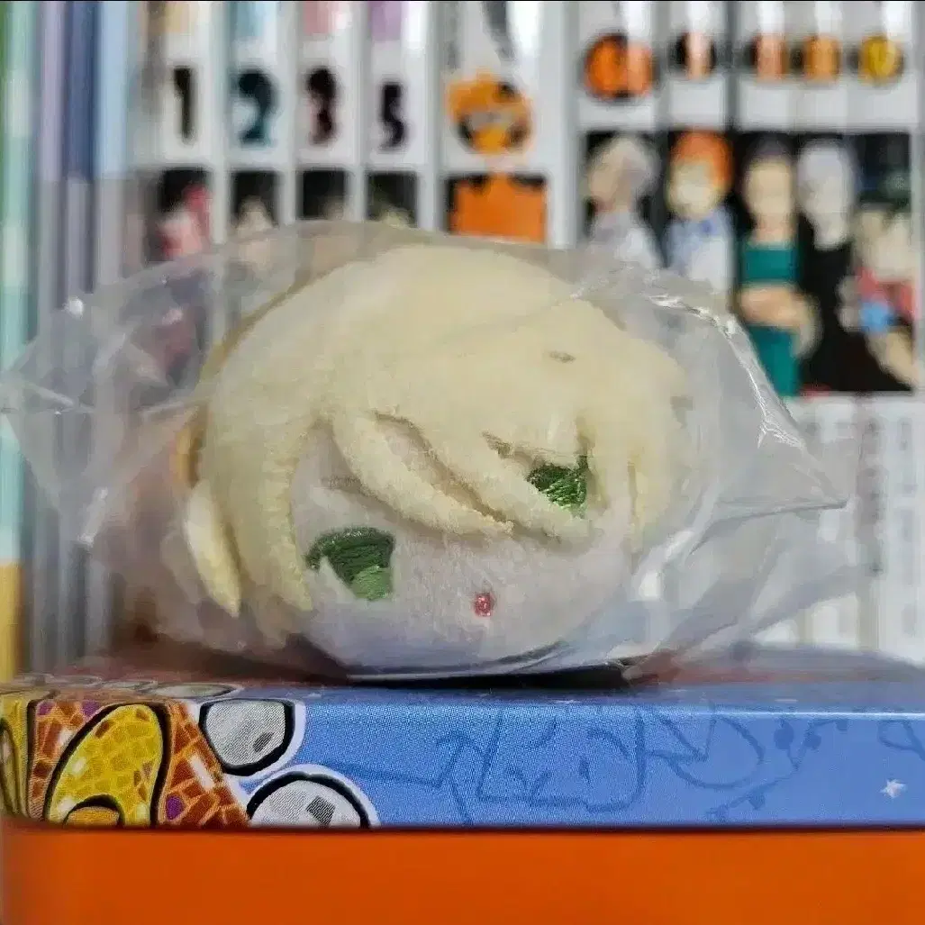 Ensemble Stars figure in close setting