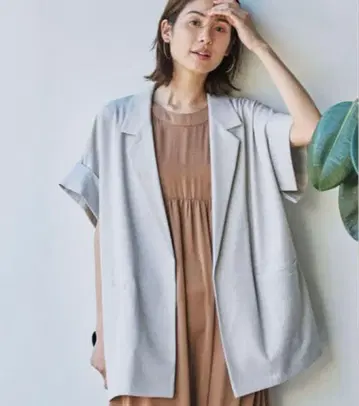 새 상품 택 포함 코엔 린넨 라이크 하프 슬리브 자켓