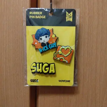 TinyTAN SUGA 러버 핀 배지 2세트