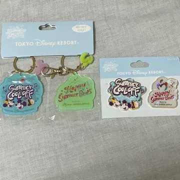 디즈니, 미세스 콜라보 굿즈 키체인, 핀 배지 세트