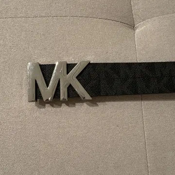 Michael Kors MK 로고 가죽 벨트 XL