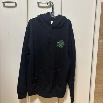 와이텔즈 샤크님 빌레반 W 후드티 볼펜