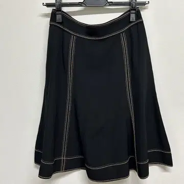 MARC JACOBS 플레어 스커트 사이즈 00 블랙