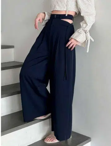 dazzlin 사이드 오픈 팬츠 네이비