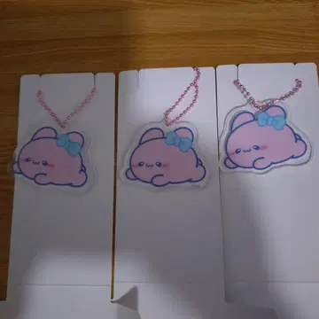 러브이즈 아크릴 키링 3세트