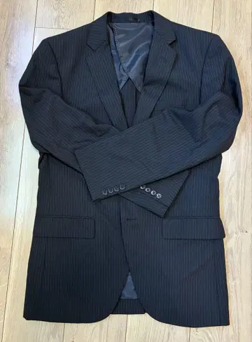 블랙 스트라이프 수트