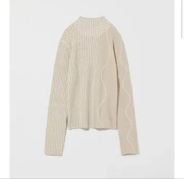 Eaphi WAVE ASYMMETRY RIB KNIT ivory