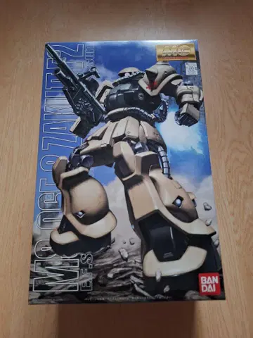 MG 1/100 MS-06F-2 자쿠 II F2형 (연방군 사양) 건프라