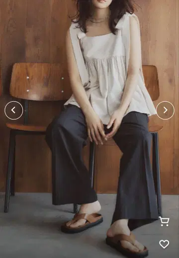 Mila Owen 페플럼 블라우스 x 와이드 팬츠 SET UP
