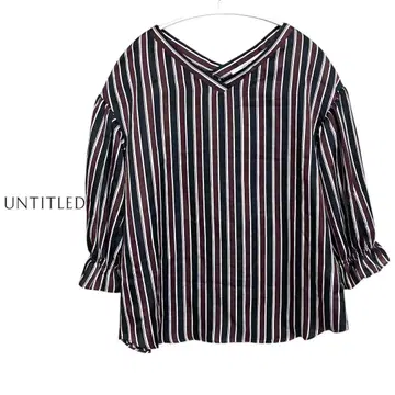 [언타이틀] 스트라이프 V넥 블라우스 볼륨 사이즈 1 블랙 화이트 S