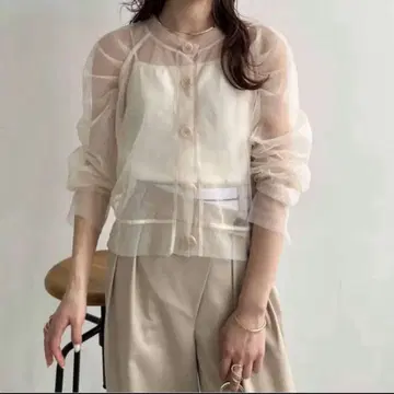 CAPRICIEUX LE'MAGE 카프리슈 레마쥬 튤 퍼프 셔츠