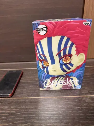 Qposket 귀멸의 칼날 피규어 아카자