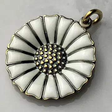 00s GEORG JENSEN daisy pendant vintage