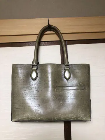 컨디션 최상 Berluti 벨루티 뚜쥬르 토트백 카키 54만