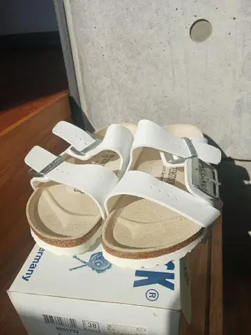 BIRKENSTOCK 버켄스탁 애리조나 화이트 38