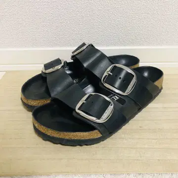 버켄스탁 애리조나 빅 버클 샌들