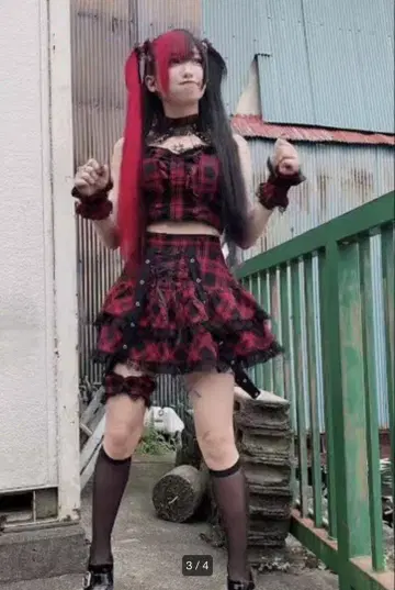 시이나 히카리x아베일 뷔스티에+스커트 셋업