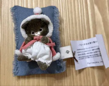 국내 작가님 작품 곰 인형 브로치 곰 테디베어 크리스마스