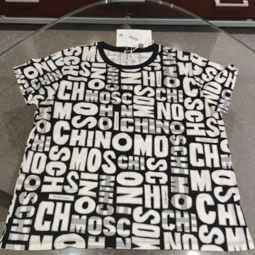 새상품 MOSCHINO 로고 프린트 반팔 티셔츠