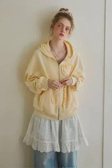 idem 이데무 heart frill hoodie / 하트 프릴 후디