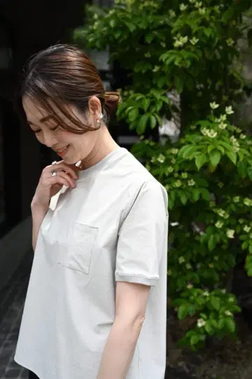 발수 소재 반팔 깔끔한 풀오버 (접촉 냉감)