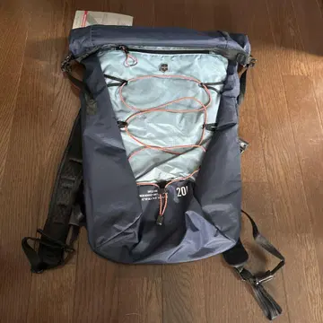 Victorinox 네이비 백팩 20L