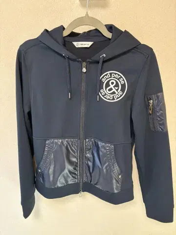 [거의 미사용] and per se 후드티 네이비 골프웨어 여성용